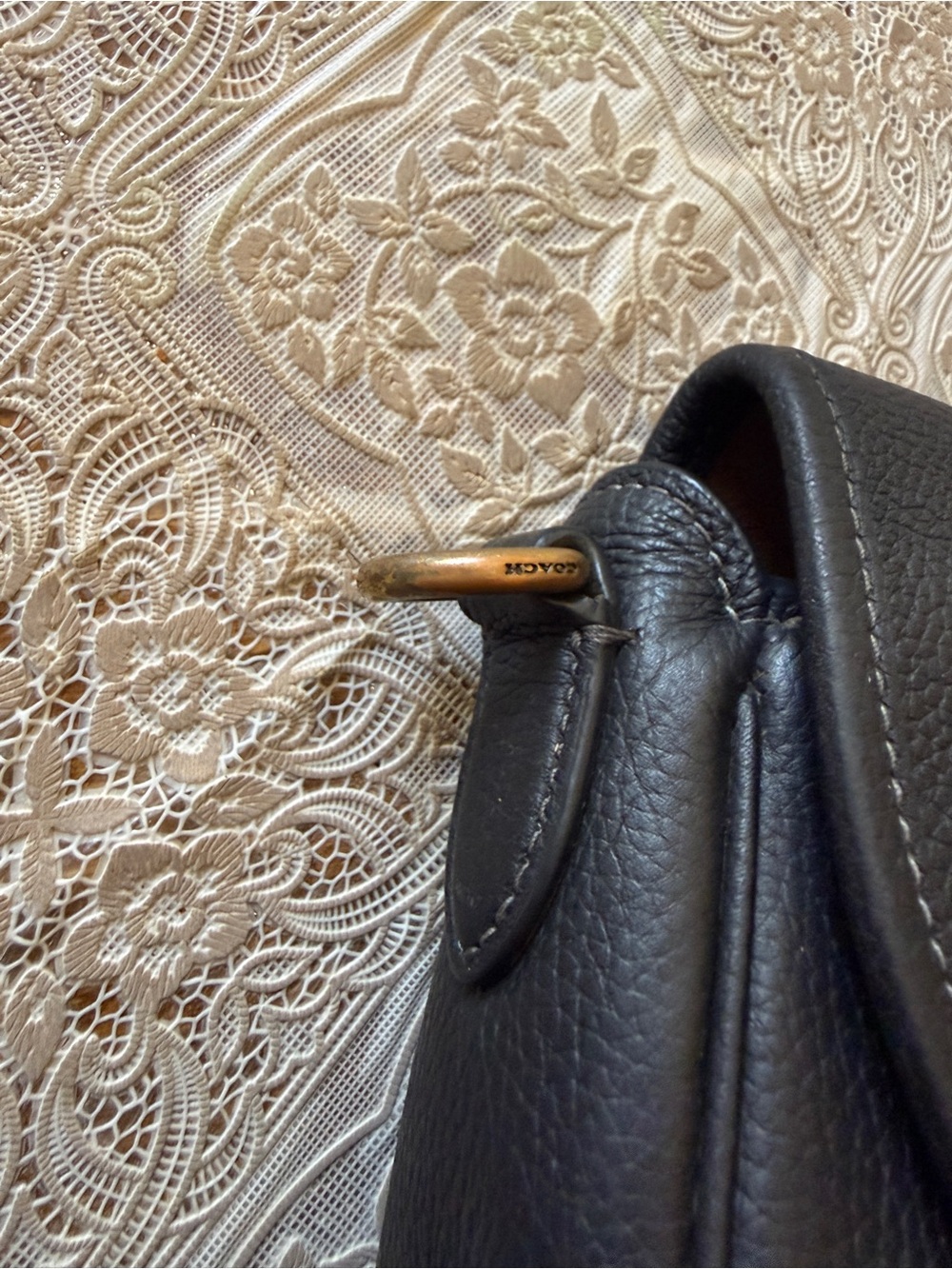 Coach Willow Saddle Bag Black Pebble Leather Crossbody Gold Turn lock CA094 - Picture 13 of 16